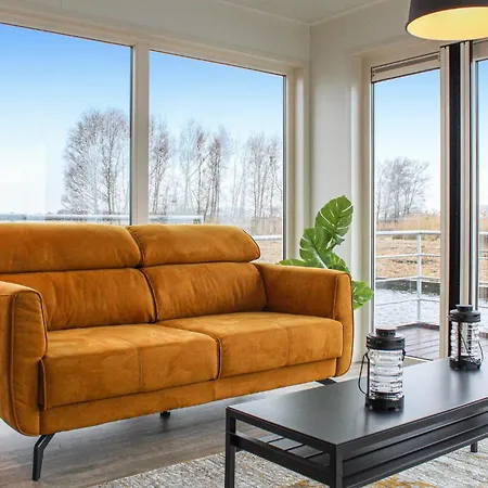 Bluff Båthotell 4*